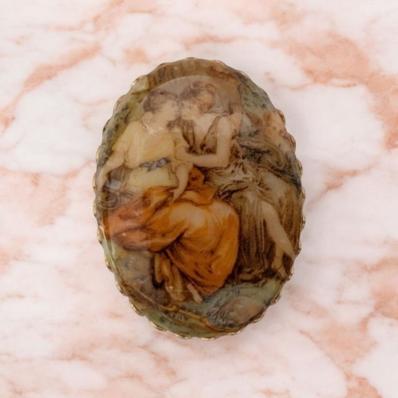 RENAISSANCE REVIVAL Transferware 1950 Painting Brooch Vintage Cameo Brooch Pin - Picture 7 of 8